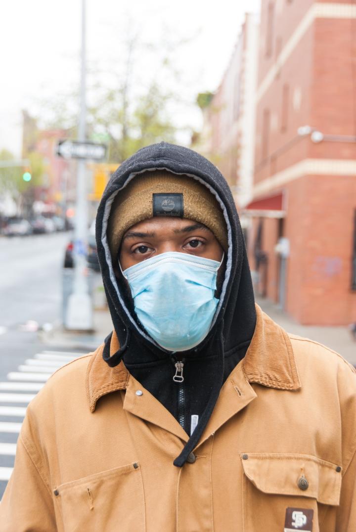 Worker wearing a mask